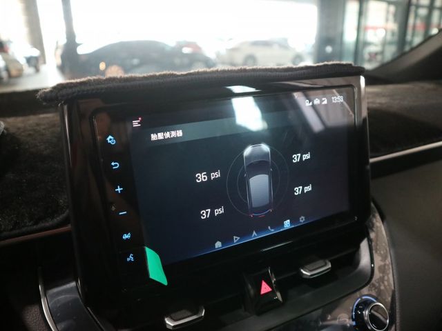 里程履約保證僅跑2萬 豪華影音版 原廠保固 衛星導航 倒車顯影 CARPLAY 盲點偵測 ACC 車道偏離 i-Key  第15張相片