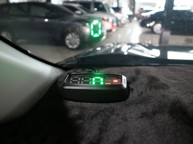 里程履約保證僅跑4萬 油電旗艦4WD 盲點 LED頭燈/日行燈/尾燈 電動座椅/天窗/尾門 環景 導航 CARPLAY  第12張相片