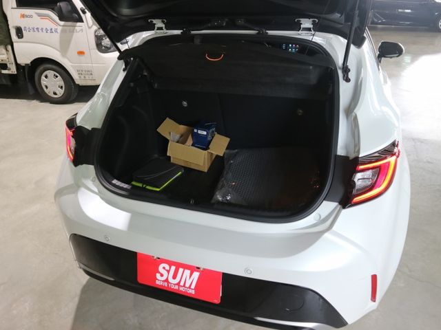 里程履約保證僅跑2萬 旗艦版原廠保固 數位儀表 CARPLAY 電動/加熱座椅 抬顯 盲點 環景 導航 ACC 車道偏離  第5張相片