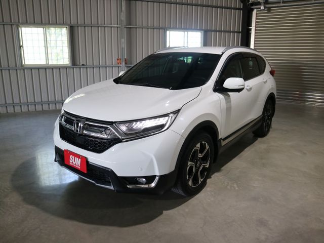 里程履約保證僅跑8萬 加配盲點偵測/環景 衛星導航 胎壓顯示 CARPLAY 電動尾門 車道偏離 ACC 換檔撥片 恆溫  第2張相片