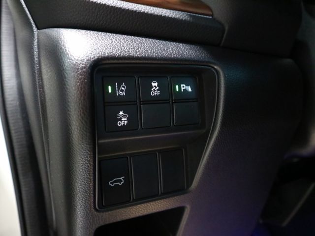 里程履約保證僅跑8萬 加配盲點偵測/環景 衛星導航 胎壓顯示 CARPLAY 電動尾門 車道偏離 ACC 換檔撥片 恆溫  第8張相片