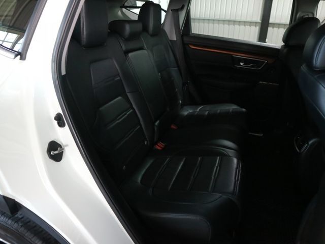 里程履約保證僅跑8萬 加配盲點偵測/環景 衛星導航 胎壓顯示 CARPLAY 電動尾門 車道偏離 ACC 換檔撥片 恆溫  第18張相片