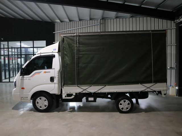里程履約保證僅跑7千 加裝鐵架帆布 前後行車紀錄器 皮椅 霧燈 冷暖空調 斜坡起步 ESC+ABS 胎壓偵測 絕佳車況  第3張相片