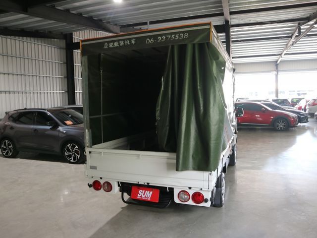 里程履約保證僅跑7千 加裝鐵架帆布 前後行車紀錄器 皮椅 霧燈 冷暖空調 斜坡起步 ESC+ABS 胎壓偵測 絕佳車況  第5張相片