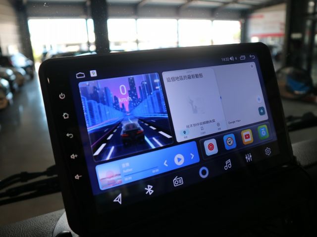 里程履約保證 超長軸14呎半 升降尾門 順風版 霧燈 皮椅 倒車顯影 CARPLAY 行車紀錄器 衛星導航 車側護欄  第13張相片
