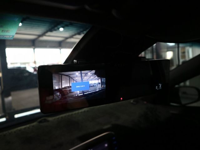 里程履約保證僅跑4萬 4WD 盲點 車道偏離 倒車顯影 CARPLAY 原廠保養 行車紀錄器 LED頭燈/日行燈/尾燈  第13張相片