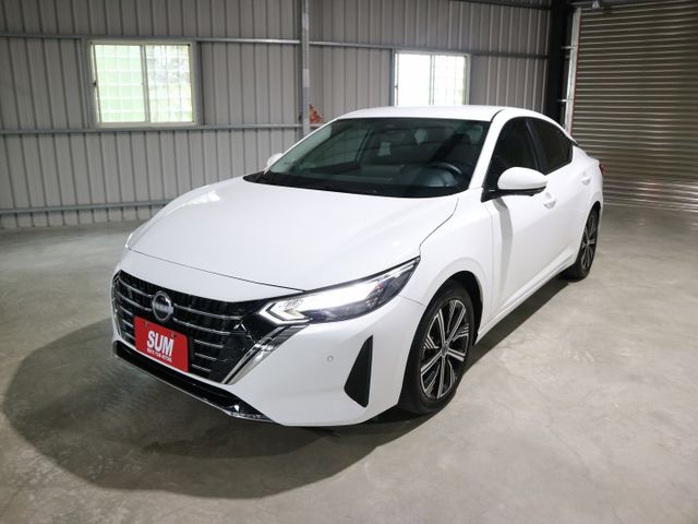 里程履約保證僅跑9千 尊爵智駕版 原廠保固 LED頭燈/日行燈/尾燈 環景 CARPLAY EPB 盲點 ACC 雙恆溫  第2張相片