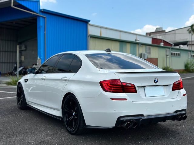 BMW寶馬 M5 SEDAN  第3張相片