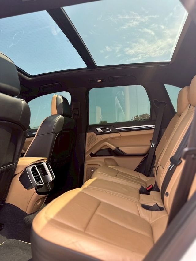 PORSCHE保時捷 CAYENNE  第8張相片