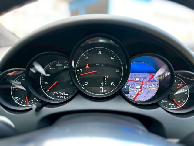 PORSCHE保時捷 CAYENNE  第9張相片