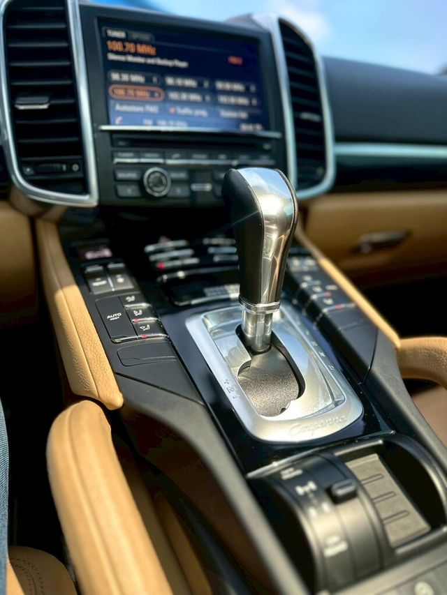 PORSCHE保時捷 CAYENNE  第11張相片