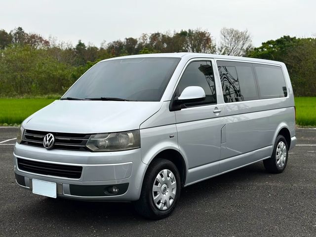VOLKSWAGEN福斯 T5 CARAVELLE  第1張相片