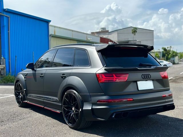 AUDI奧迪 Q7  第4張相片