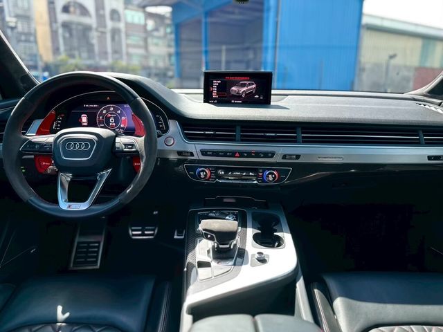 AUDI奧迪 Q7  第5張相片