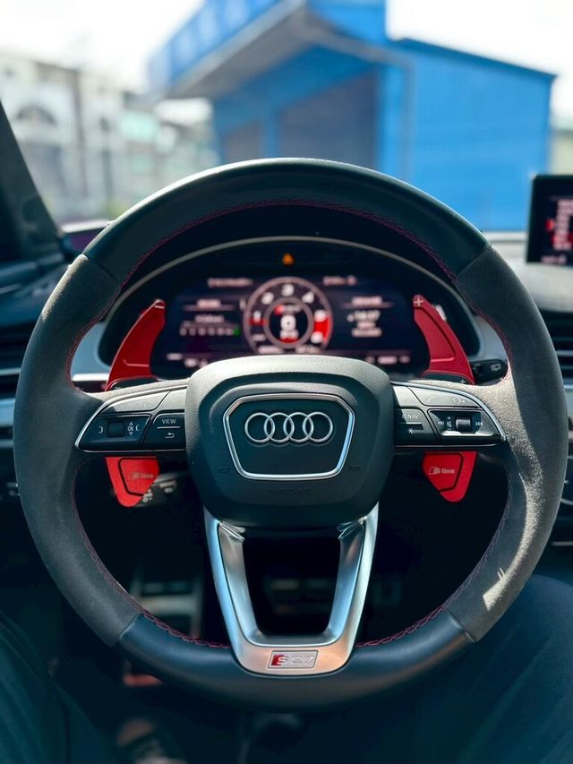 AUDI奧迪 Q7  第6張相片