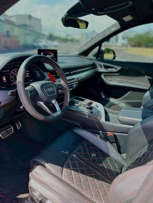 AUDI奧迪 Q7  第7張相片