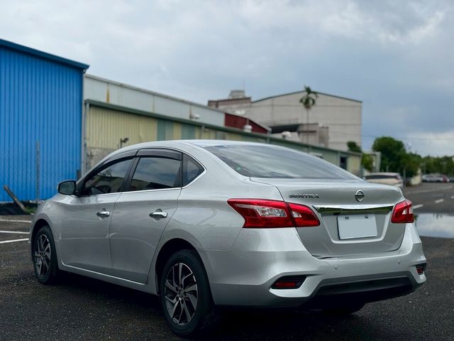NISSAN日產 SENTRA  第4張相片