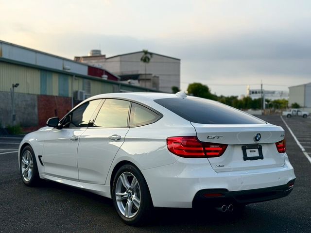 BMW寶馬 328I GT  第6張相片