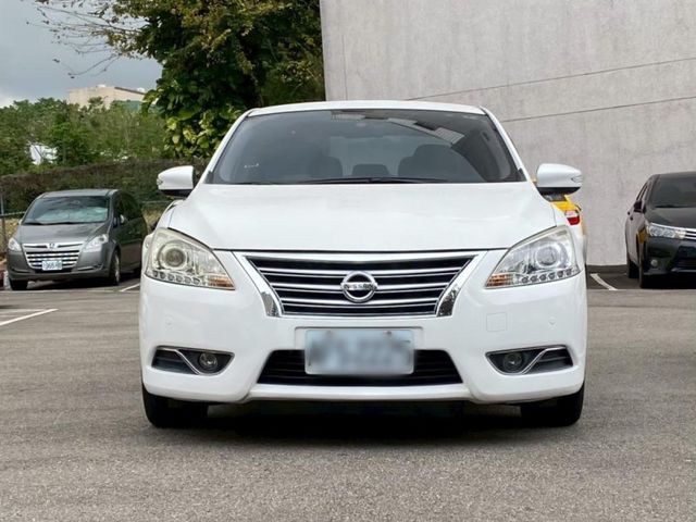 Nissan Sentra  第5張相片