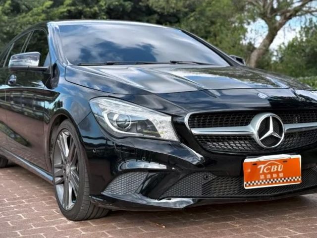Mercedes-Benz/賓士 CLA200  第4張相片