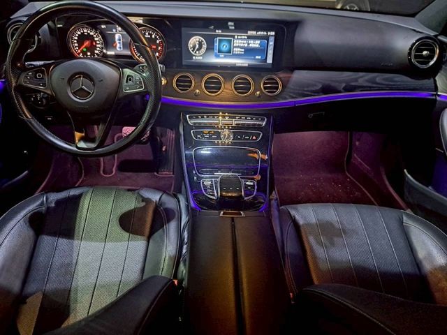 Mercedes-Benz/賓士 E-CLASS  第2張相片
