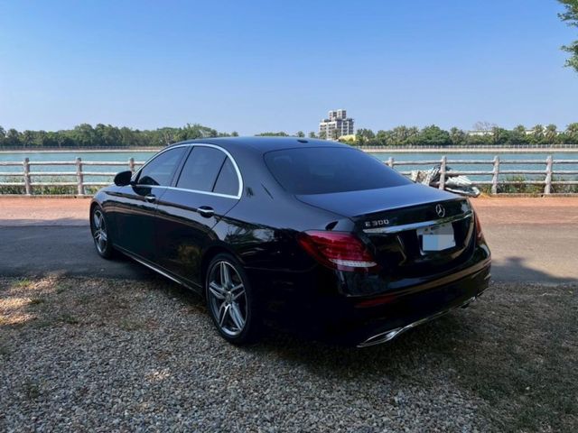 Mercedes-Benz/賓士 E-CLASS  第6張相片
