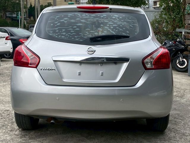 Nissan Tiida  第8張相片