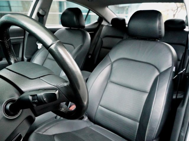 Hyundai Elantra  第1張相片