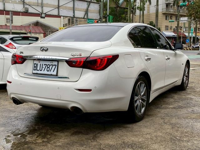 Infiniti Q50  第8張相片