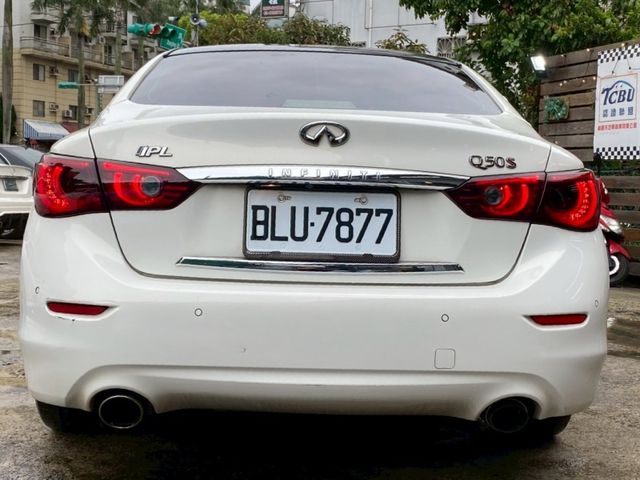Infiniti Q50  第9張相片