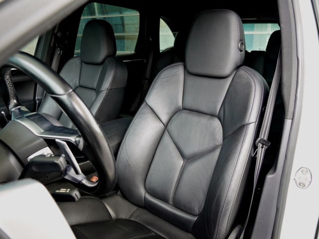 Porsche保時捷 Cayenne   第1張相片