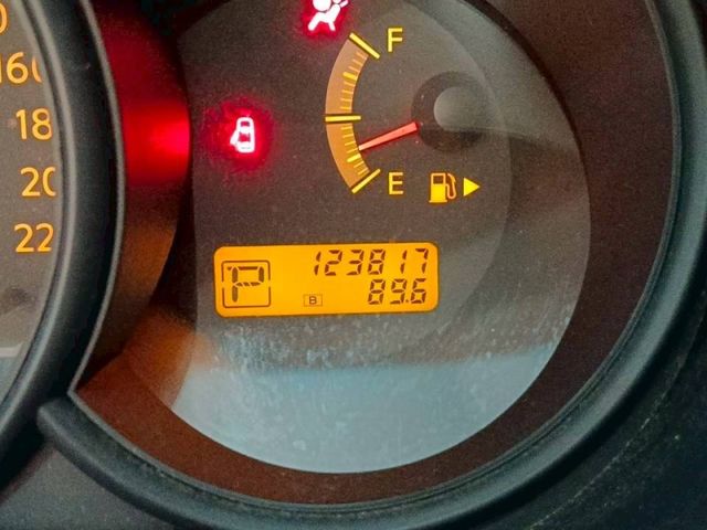 2009 Livina 1.6 汽油  第3張相片