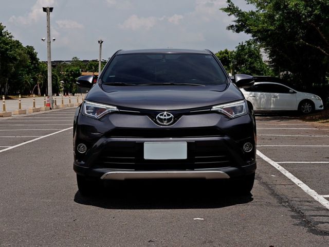 Toyota RAV4  第5張相片