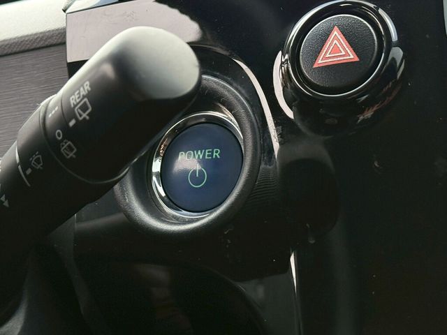 TOYOTA豐田 PRIUS C  第7張相片