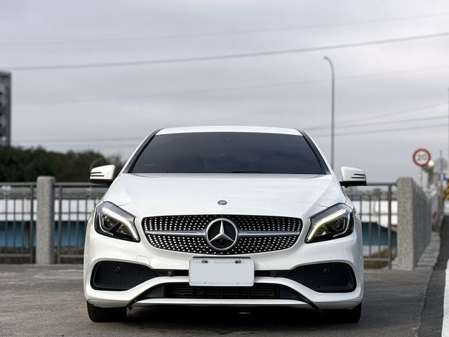 M-BENZ賓士 A180  第3張相片