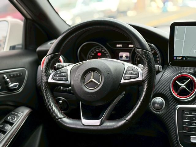 M-BENZ賓士 A180  第6張相片