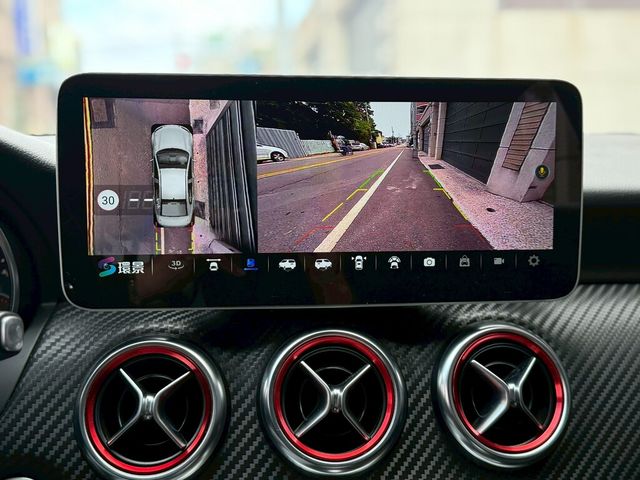 M-BENZ賓士 A180  第12張相片