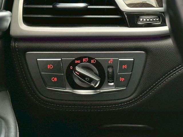 BMW寶馬 740LI  第9張相片