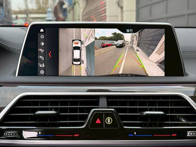 BMW寶馬 740LI  第10張相片