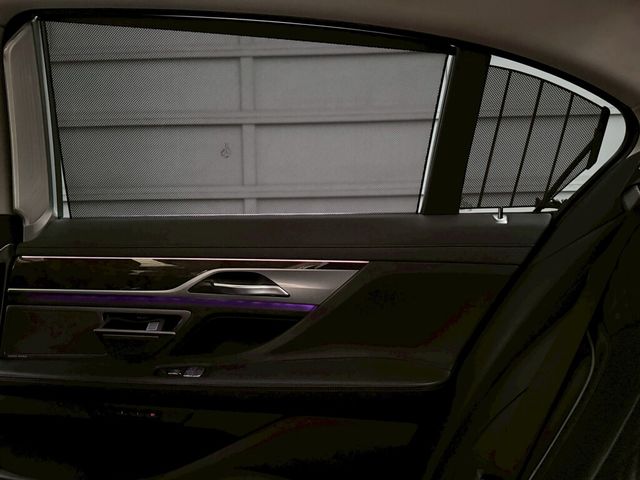 BMW寶馬 740LI  第17張相片