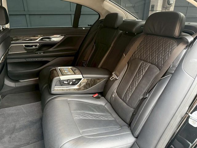 BMW寶馬 740LI  第20張相片