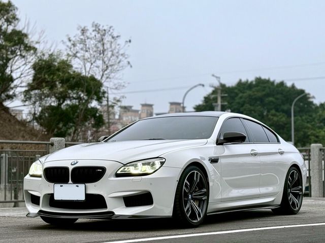 BMW寶馬 M6 COUPE  第1張相片