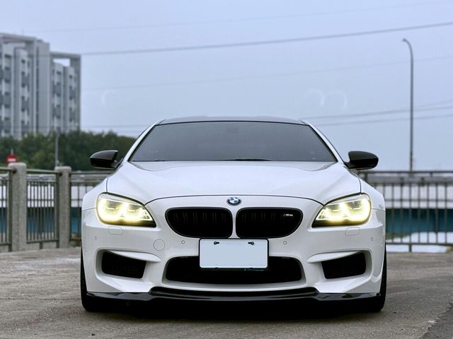 BMW寶馬 M6 COUPE  第3張相片