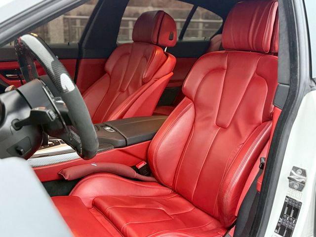 BMW寶馬 M6 COUPE  第19張相片