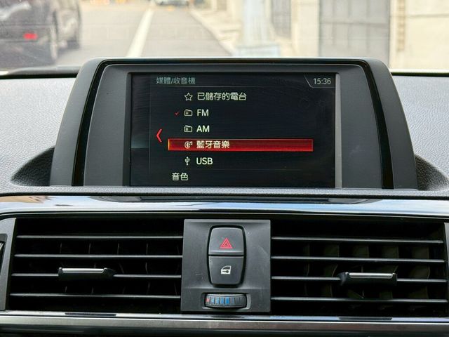 BMW寶馬 118I  第10張相片