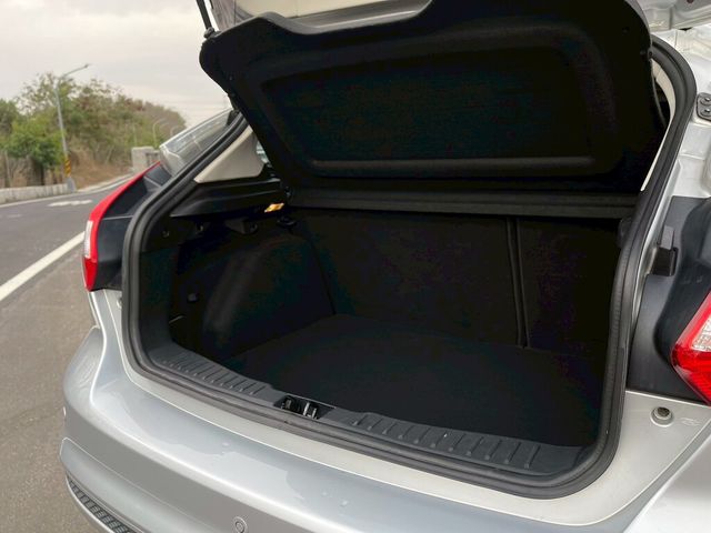 FORD福特 FOCUS  第6張相片