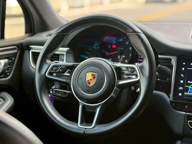 PORSCHE保時捷 MACAN  第7張相片