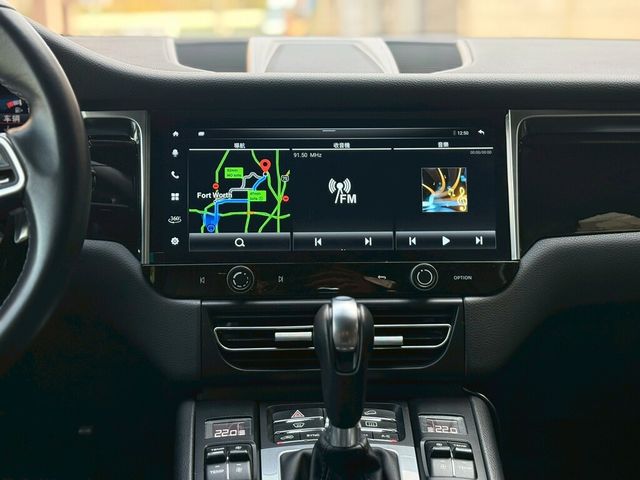 PORSCHE保時捷 MACAN  第14張相片