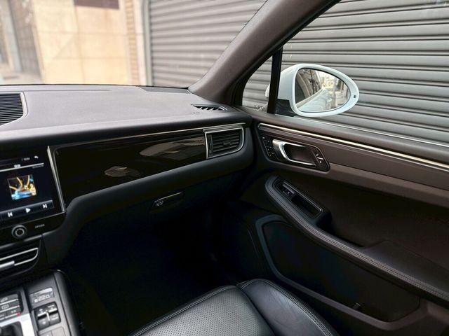 PORSCHE保時捷 MACAN  第16張相片