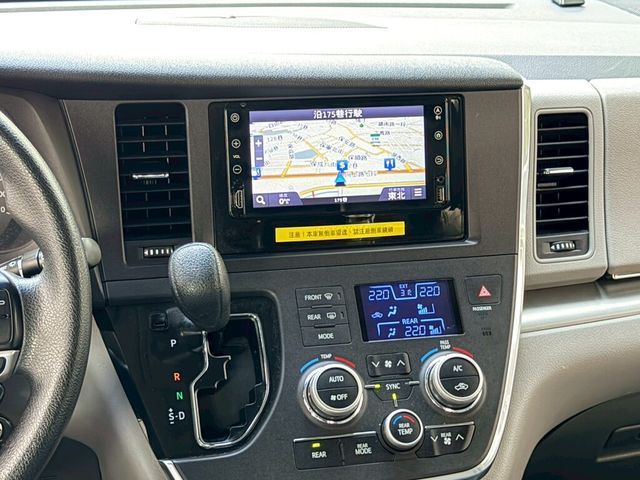 TOYOTA豐田 SIENNA  第10張相片